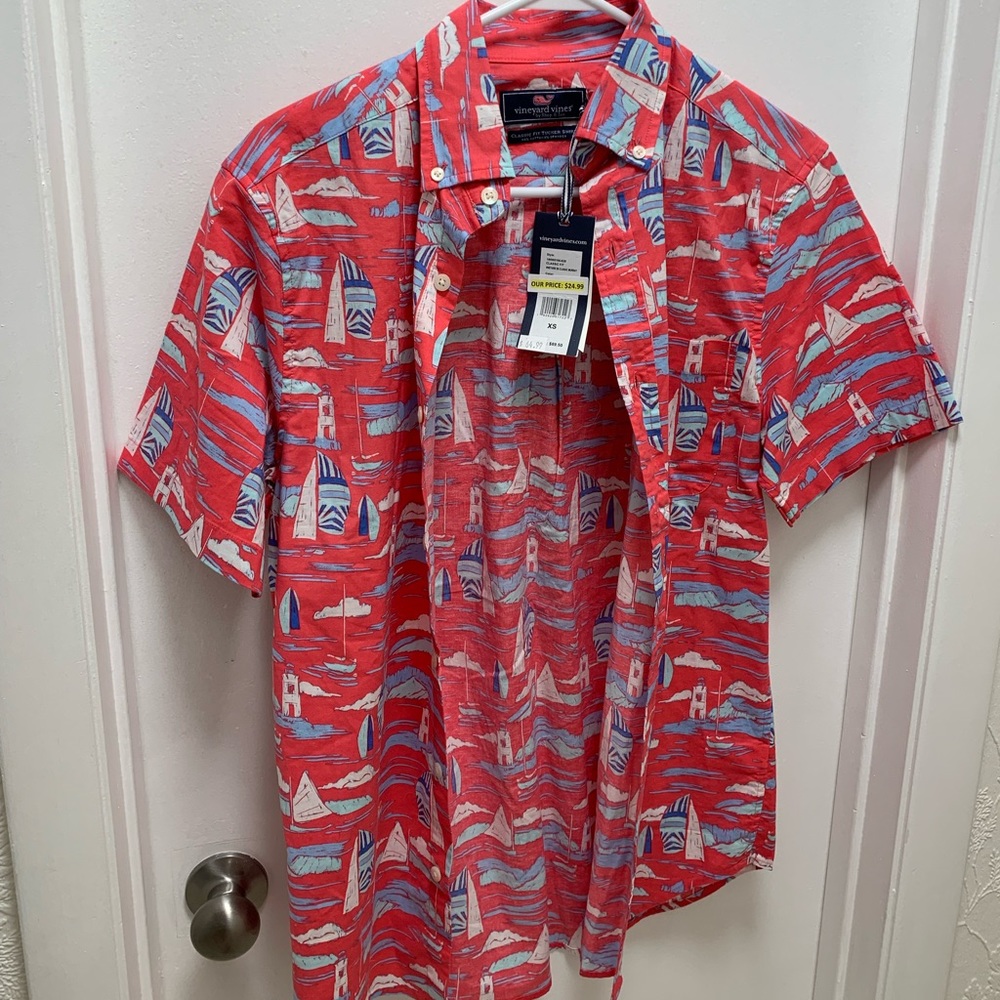 Vineyard Vines NWT Button Down Pink Lighthouse Shirt